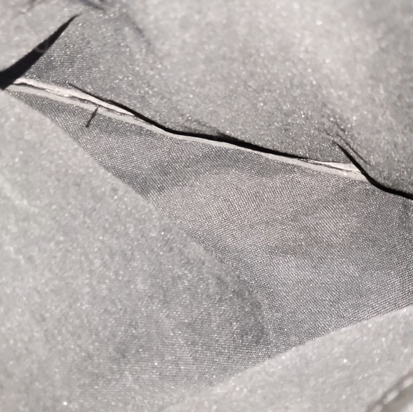 LEATHER SHOULDER BAG WITH 2 STRAPS UNBRANDED VINTAGE GOOD CONDITION. - Picture 4 of 8